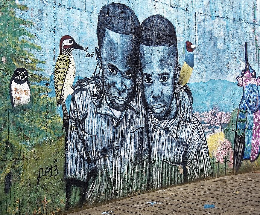 Graffitis en la Comuna 13, Medellín, Colombia