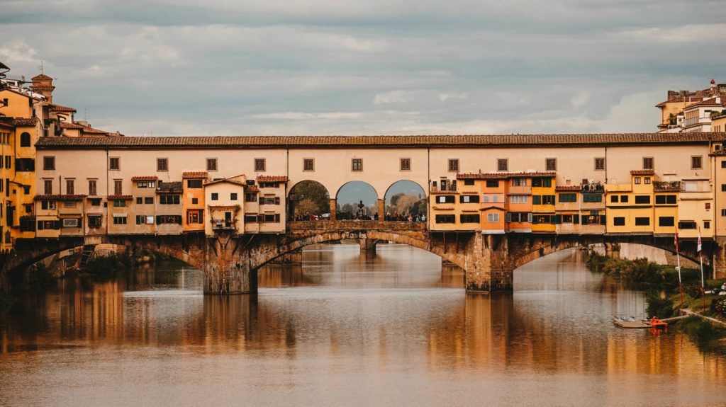 Ponte Vecchio, lugares imprescindibles de Florencia