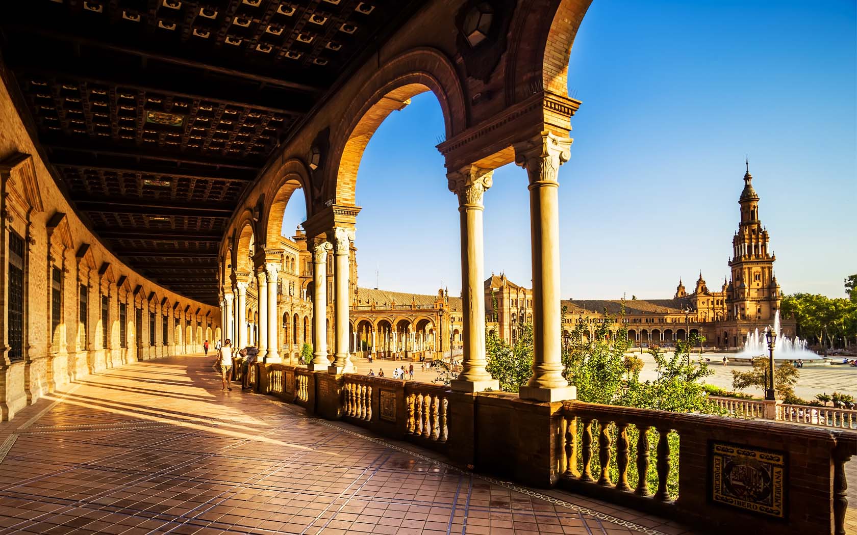 ¿Qué ver en Sevilla? ¡Lugares imprescindibles para visitar España!