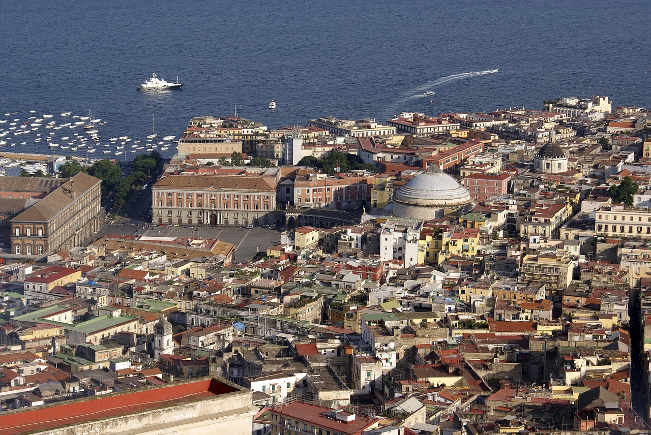 ¿Qué ver y hacer en Nápoles? ¡Lugares imprescindibles para visitar!