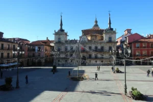 10 imprescindibles que ver en León. Incluye consejos de nuestros guías locales