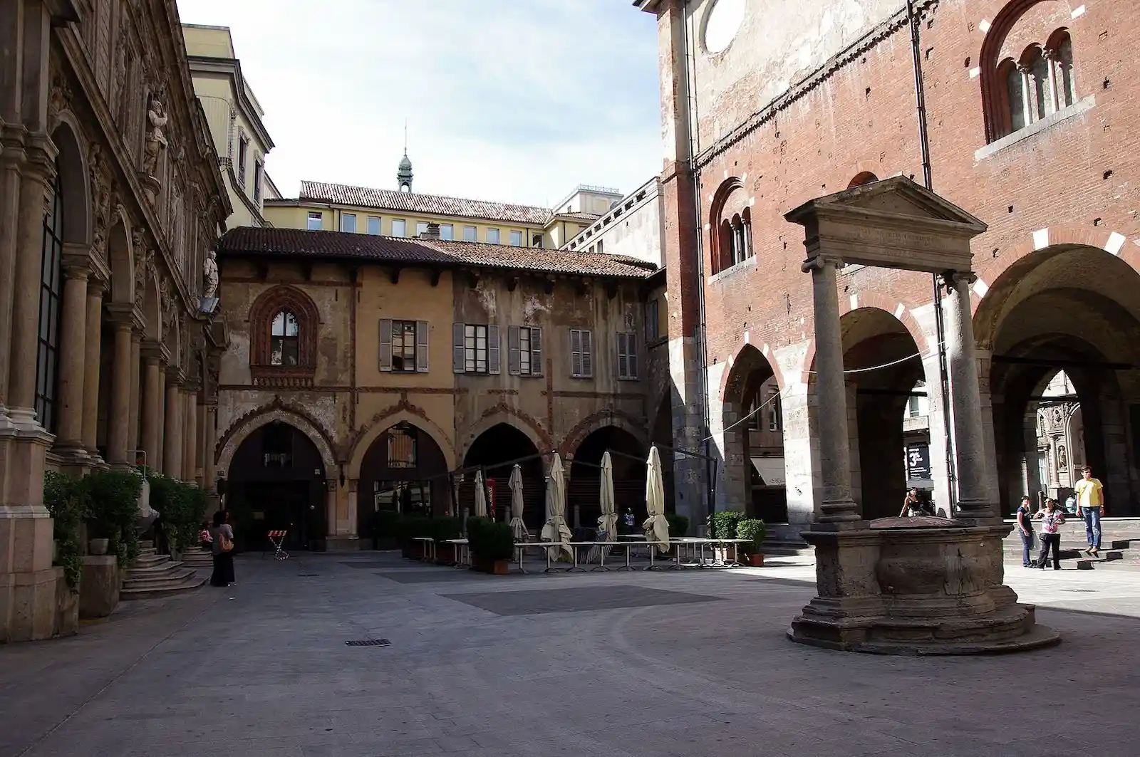 Piazza Mercanti