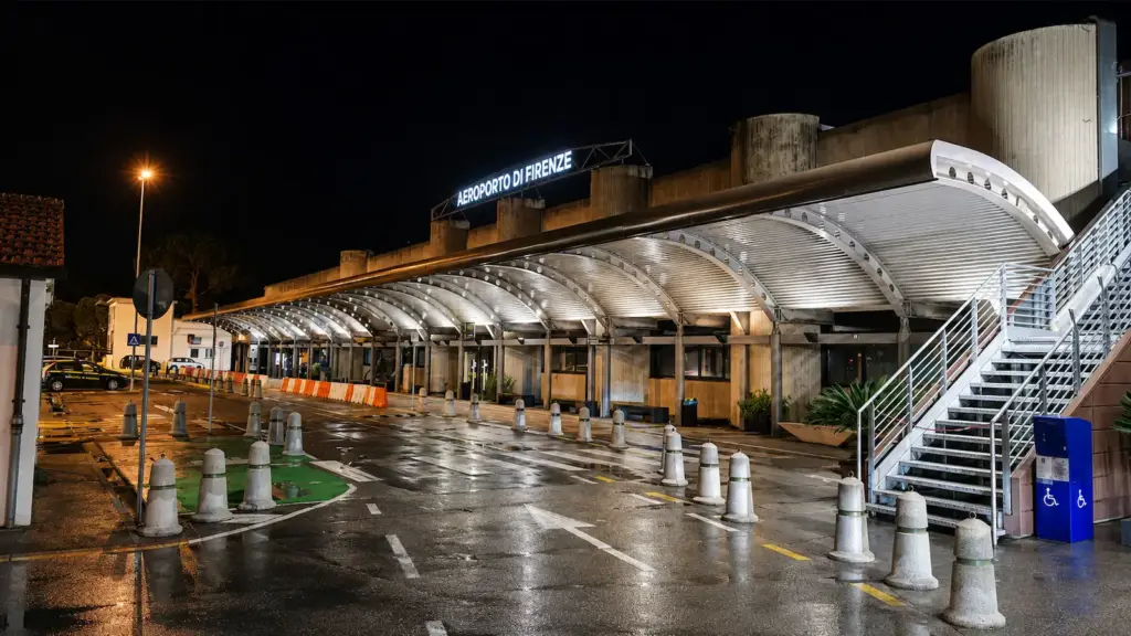How to get from the airport to the center of Florence