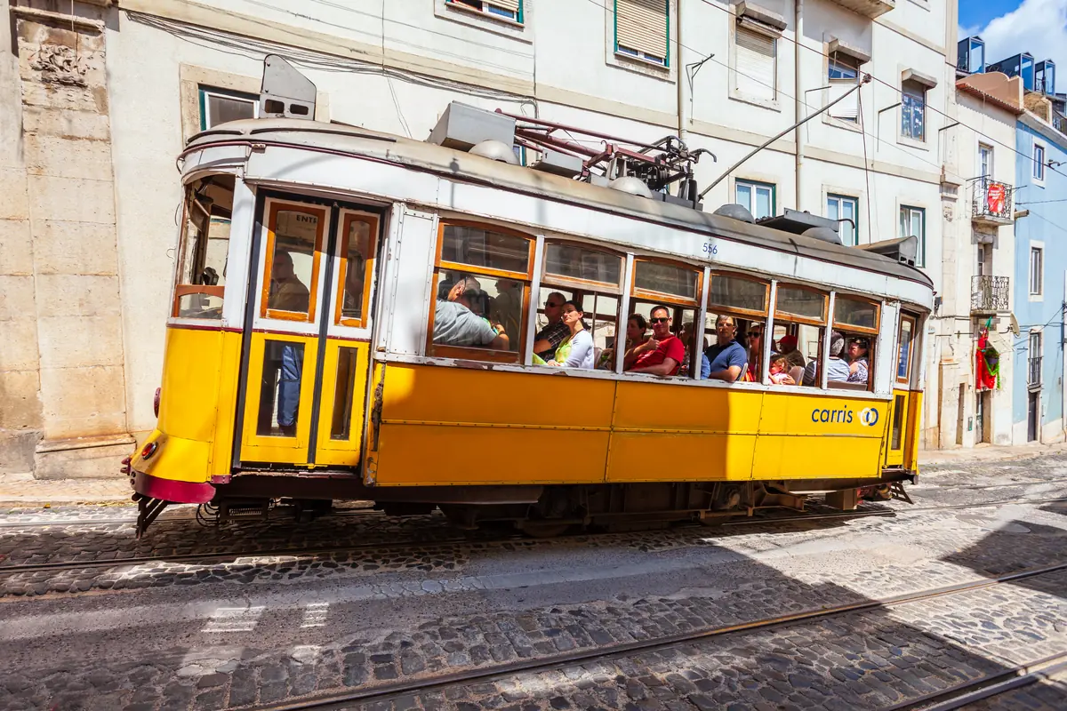 ¿Cómo llegar al centro de Lisboa desde el aeropuerto?