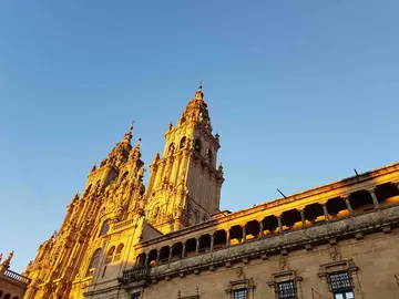 Free Tour Santiago Esencial: Descubre el Alma de la Ciudad