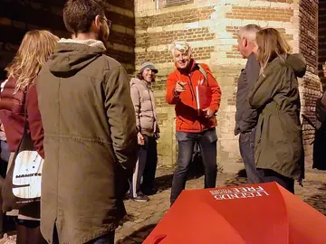 Free Tour Nocturno Alternativo: El Lado Oscuro de Amberes | Un Tour de Historia y Misterio | Por Lugareños