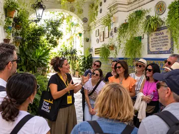 Free Tour Triana Auténtica: Barrio del Flamenco y sus Corrales❣️