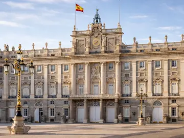 🏆🥇Casco antiguo (Austrias), Plaza Mayor, Mercado de San Miguel, catedral, palacio, teatro y más