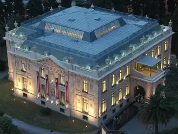 Free Tour of "Modern Cordoba"