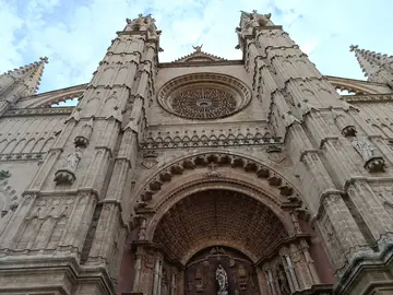 Free Tour of Ciutat de Mallorca: The Legacy of a King