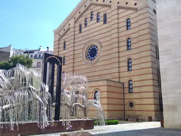 Jewish Quarter & Synagogues with personal stories