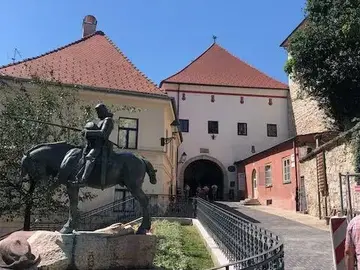 Un viaje a través del tiempo: sumérjase en la historia de Zagreb