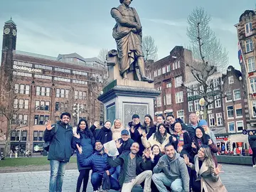 Amsterdam Sightseeing Tour 📷 🌷 City Secrets Unveiled