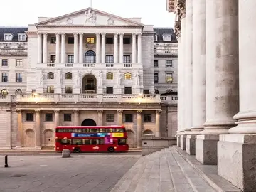 City of London Tour: From Sugar & Slaves to Tea & Opium, The Hidden Dark Heart of London & the British Empire (Not Suitable for Younger Children)