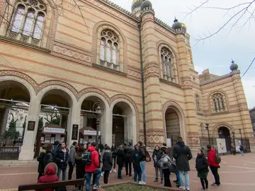 Jewish Heritage free walking tour with Local Guides