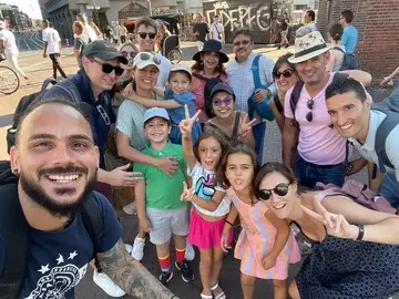 Conoce Amsterdam de la mano de un CUBANO 🤗 Free tour ✨