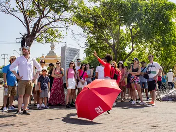 ⭐ El Gran Centro de Cartagena Tour: Ciudad Amurallada y Getsemaní, con Sistema de Audio