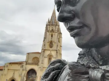 "Oviedo Curioso: Anécdotas, Secretos y Personajes Sorprendentes