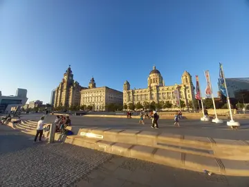 Free tour of the historical center of Liverpool
