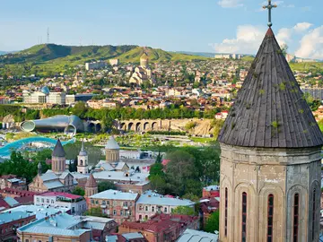 Descubra el alma del casco antiguo de Tbilisi: free tour con un guía local