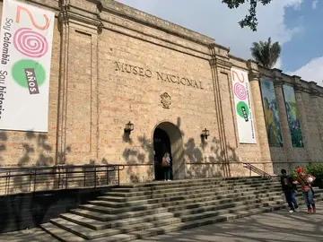 Historia de Colombia, visitando el Museo Nacional con Pacha Turismo Pedagógico