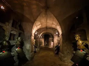 Free tour por la Ciudad Nueva + Segunda Guerra Mundial y comunismo