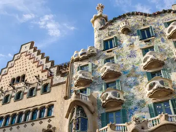 Free Tour de Gaudí y el Modernismo con Sagrada Familia