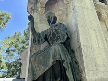 Secret Outdoor Museum of Bucharest: Bellu Cemetery Free Tour