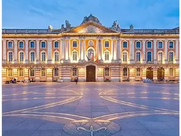 Toulouse with a local: between must-sees and local treasures!