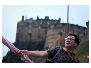 Edinburgh Old Town Walking Tour - Funny, Experienced Local Guide