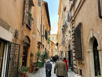 Highlights of Jewish Ghetto & Trastevere Free Walking Tour