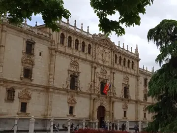 Alcalá de Henares: Entre conventos y rincones universitarios.