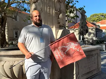 Cuando quieras caminar, mejor camina con Baka - Dubrovnik 👍😁