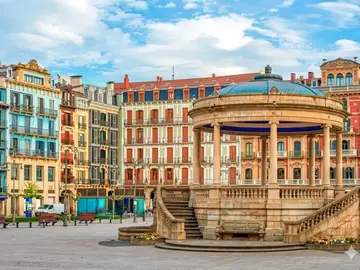 Memorable Pamplona, historia y gastronomía del antiguo reino de Navarra.
