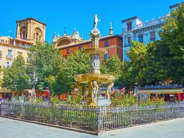 Granada in full ❤ Historic center, Albaicín and Sacromonte Free Tour