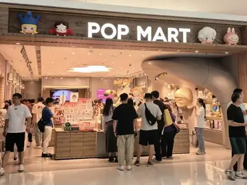 Anime Inspired Beijing Palace Tour with Pop Culture and History