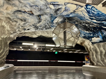 Explora la galería de arte más grande del mundo: el metro de Estocolmo