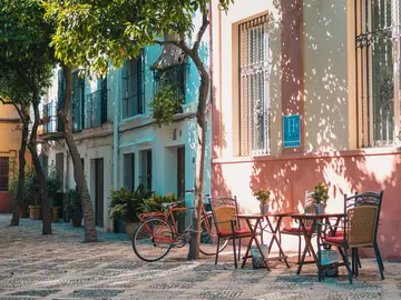 Free Tour of Seville’s Historic Jewish Quarter - Santa Cruz