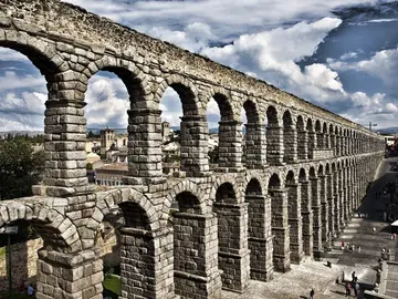 Free Tour por Segovia: Un Viaje por Siglos de Historia - ¡Radioguía individual incluida 🎧!