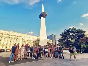 Communism versus Monarchy - free tour
