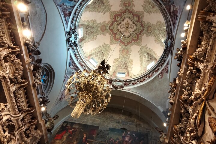 Tour of the Borgias with Cathedral included in Valencia