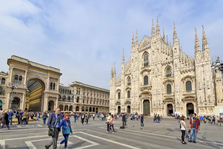 Milan: 4-Day Tour with Bernina Express & Duomo Entry