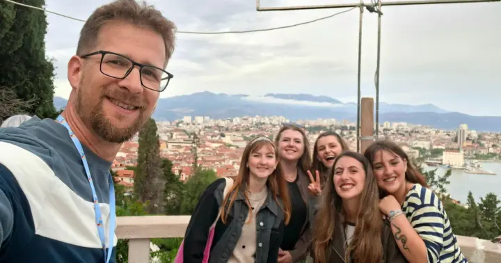 Split: Diocletian Palace, Vestibul & Local Bites Guided Tour