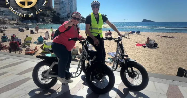 Tour guiado en bici eléctrica: Benidorm, La Cala, Villajoyosa + SUP