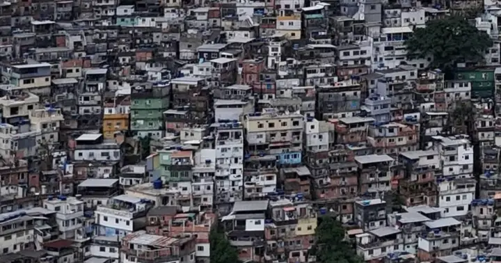 Rio de janeiro: Cutural historic Rocinha walking experience
