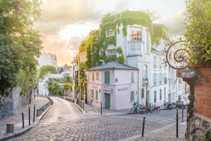 Tour a pie por Montmartre : Sacré-Cœur, gemas ocultas, vistas panorámicas