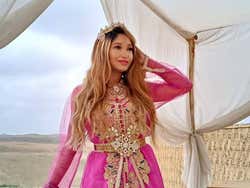 Cena con espectáculo en el desierto de Agafay + Sesión de fotos con ropa tradicional