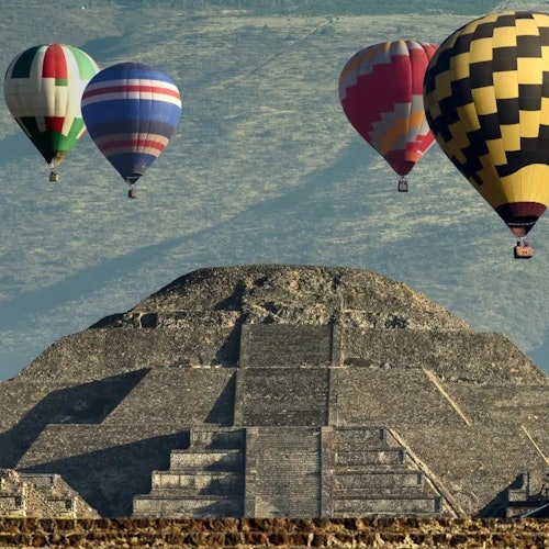 Excursión a las pirámides de Teotihuacán con paseo en globo aerostático