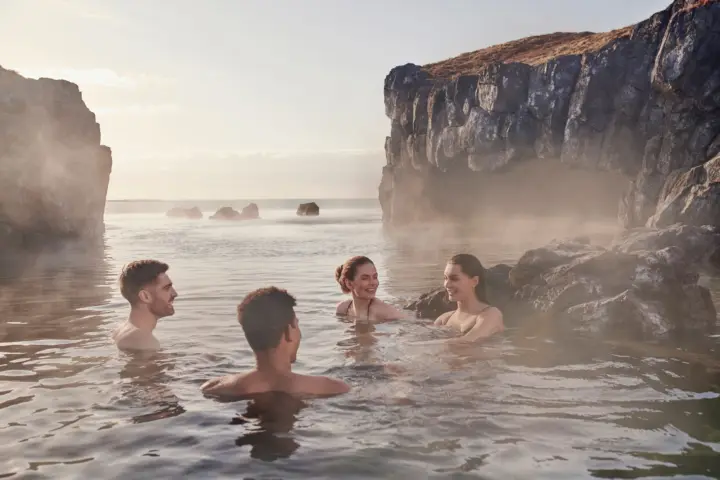 From Reykjavik: Volcano Hike, Reykjanes Geopark & Sky Lagoon