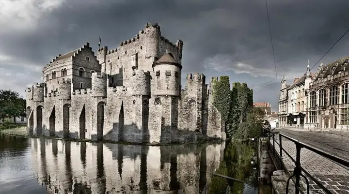 Ghent Walking Tour with Optional Add-ons: Boat & Beer
